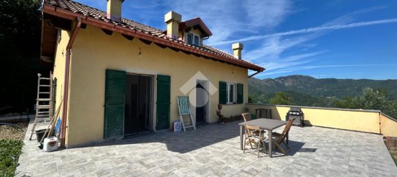 2 bedrooms Villa in Ceranesi, Italy No. 305620 2