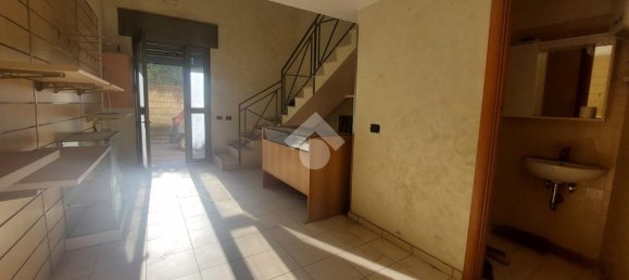 1 room Commercial property in Naples, Italy No. 287951 7
