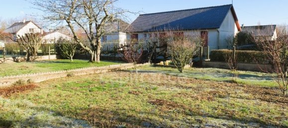 Casa de 3 dormitorios en Droue, France No. 77698 11