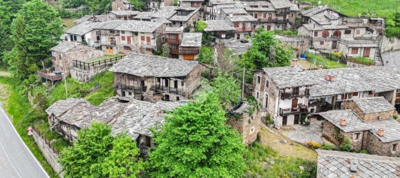 4 bedrooms House in Paesana, Italy No. 56179 5