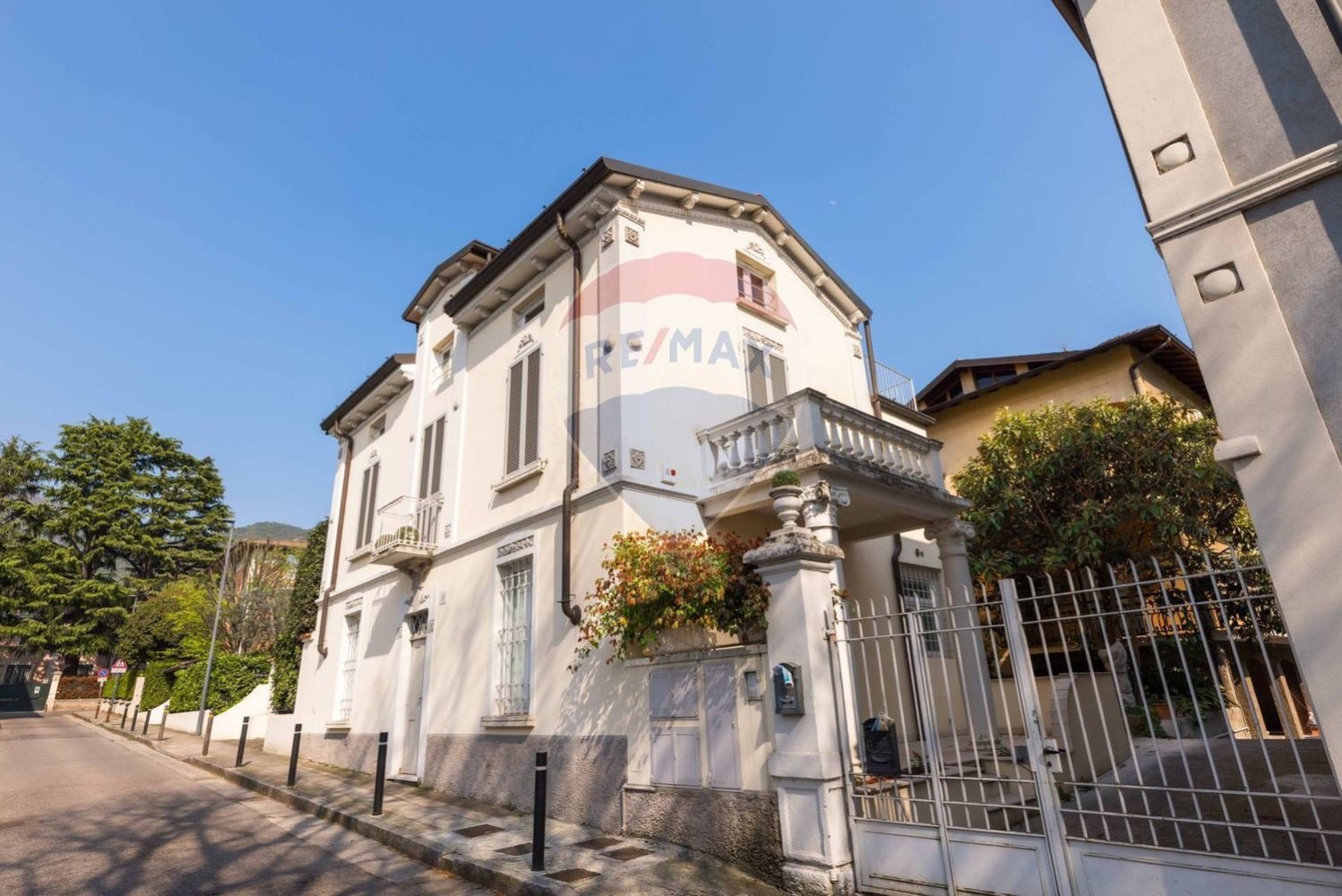 4 bedrooms House in Brescia, Italy No. 329055