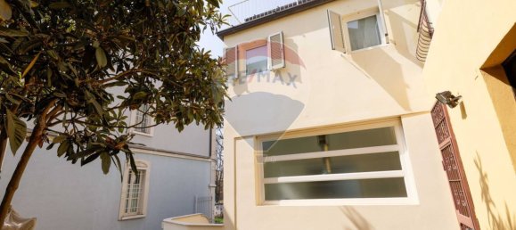 4 bedrooms House in Brescia, Italy No. 329055 38