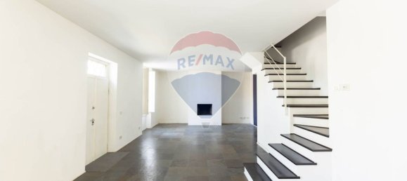 4 bedrooms House in Brescia, Italy No. 329055 6