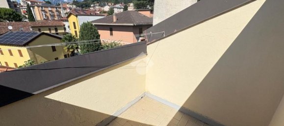 Apartamento de 3 dormitorios en Calolziocorte, Italy No. 365497 19