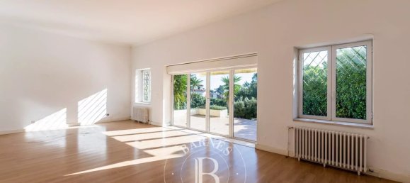 7 bedrooms Villa in Cascais, Portugal No. 121821 3