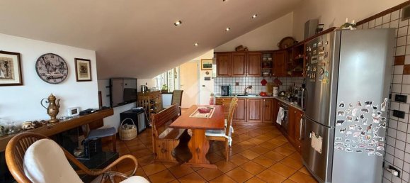 5 bedrooms Villa in Altamura, Italy No. 263998 10