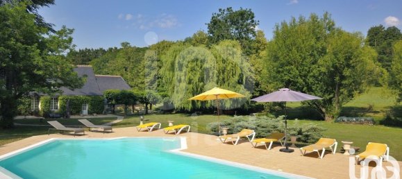 7 bedrooms Castles in Tours, France No. 259413 2