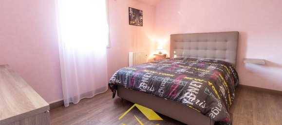 Casa de 3 dormitorios en Vaureal, France No. 178926 10