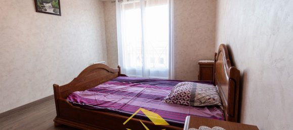 Casa de 3 dormitorios en Vaureal, France No. 178926 8