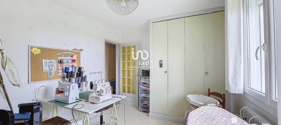 Casa de 5 dormitorios en Josnes, France No. 64005 9