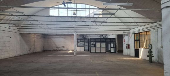 Entrepôt à Limbiate, Italy 4700m² No. 359788 29