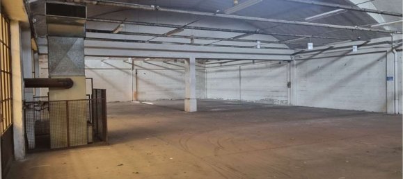 Entrepôt à Limbiate, Italy 4700m² No. 359788 31