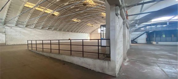 Entrepôt à Limbiate, Italy 4700m² No. 359788 39