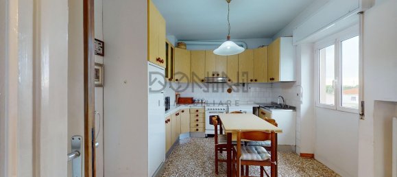 Apartamento de 3 habitaciónes en Tradate, Italy No. 223485 9