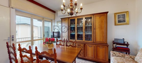 Apartamento de 3 habitaciónes en Tradate, Italy No. 223485 10