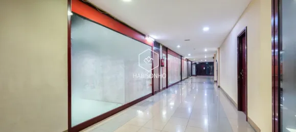 Propiedad comercial en Vila Nova de Gaia, Portugal 210 m² No. 59421 11