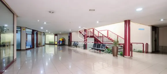 Propiedad comercial en Vila Nova de Gaia, Portugal 210 m² No. 59421 9