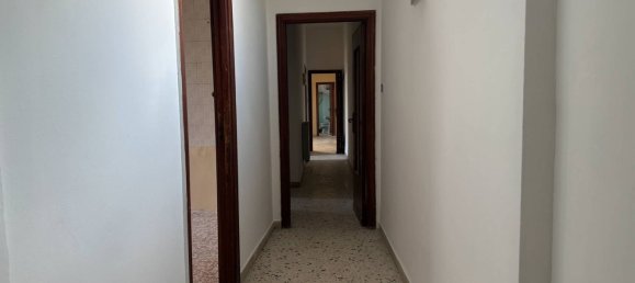 3-Zimmer Wohnung in Casoria, Italy, Nr. 32875 6