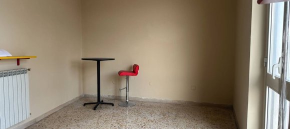 3-Zimmer Wohnung in Casoria, Italy, Nr. 32875 13