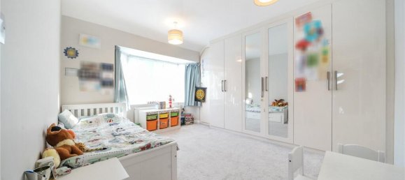 3 bedrooms House in Wembley, United Kingdom No. 12189 20