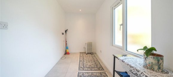 3 bedrooms House in Wembley, United Kingdom No. 12189 11