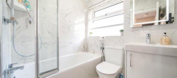 3 bedrooms House in Wembley, United Kingdom No. 12189 7