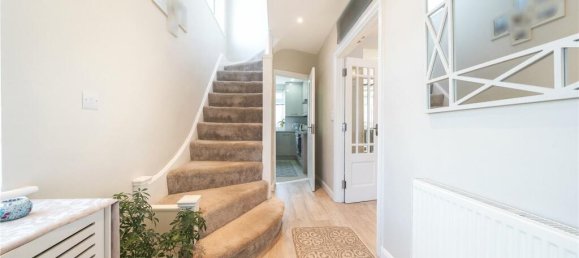 3 bedrooms House in Wembley, United Kingdom No. 12189 15