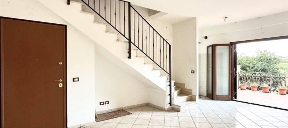 3 rooms Apartment in Rome, Italy No. 17739 14