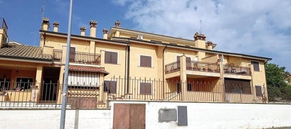 3 rooms Apartment in Rome, Italy No. 17739 31