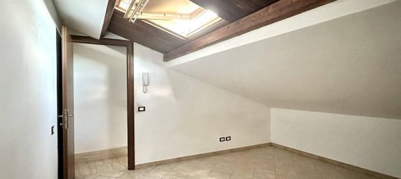 3 rooms Apartment in Rome, Italy No. 17739 23