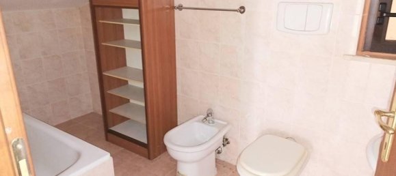 3 rooms Apartment in Rome, Italy No. 17739 48