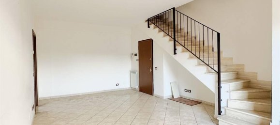 3 rooms Apartment in Rome, Italy No. 17739 13