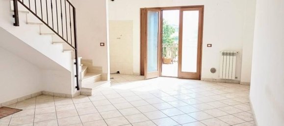 3 rooms Apartment in Rome, Italy No. 17739 36