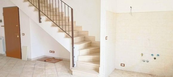 3 rooms Apartment in Rome, Italy No. 17739 38