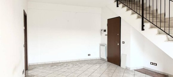 3 rooms Apartment in Rome, Italy No. 17739 7