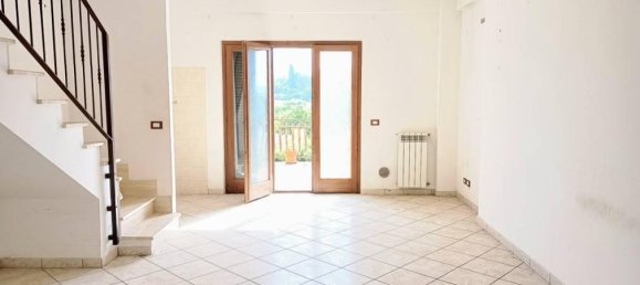 3 rooms Apartment in Rome, Italy No. 17739 37
