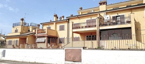 3 rooms Apartment in Rome, Italy No. 17739 30
