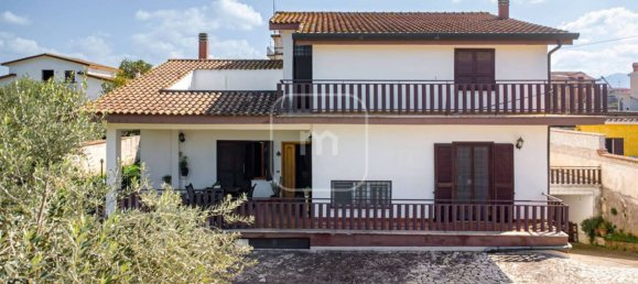 5 bedrooms Villa in Rome, Italy No. 62293 2