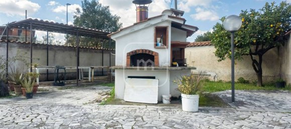 5 bedrooms Villa in Rome, Italy No. 62293 8