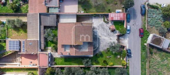 5 bedrooms Villa in Rome, Italy No. 62293 5