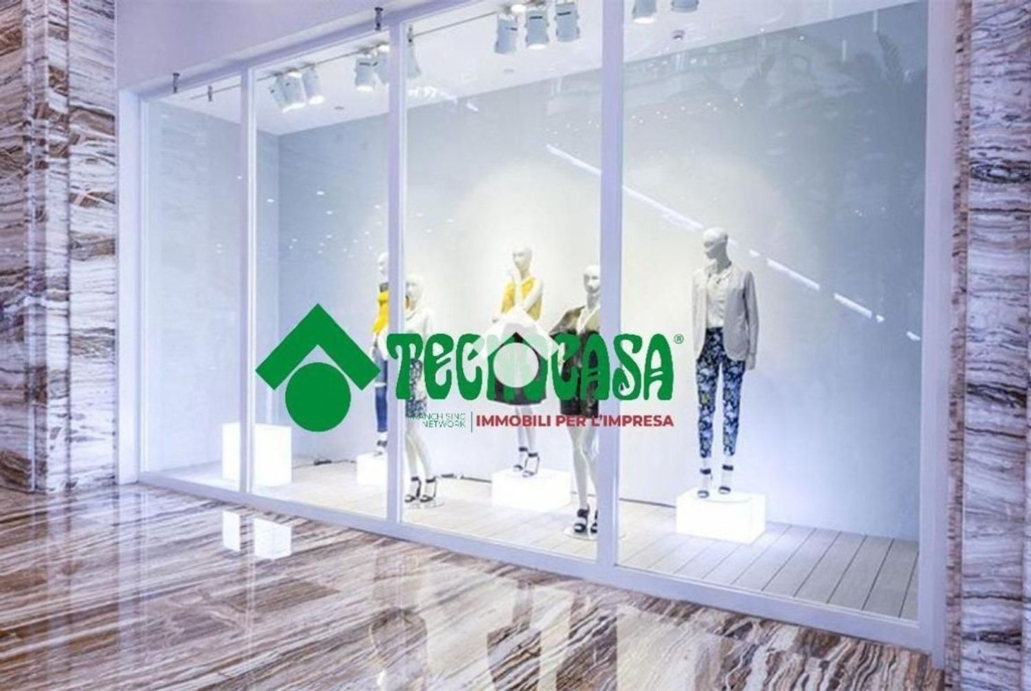 Entrepôt à Calenzano, Italy 700m² No. 40050