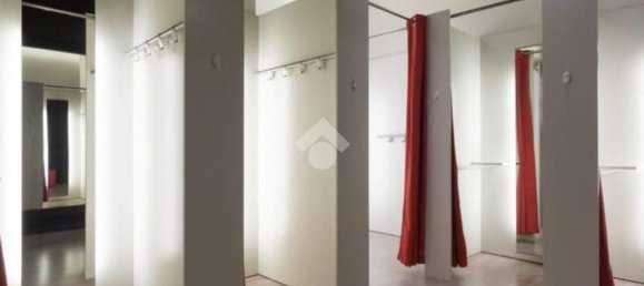 Entrepôt à Calenzano, Italy 700m² No. 40050 4