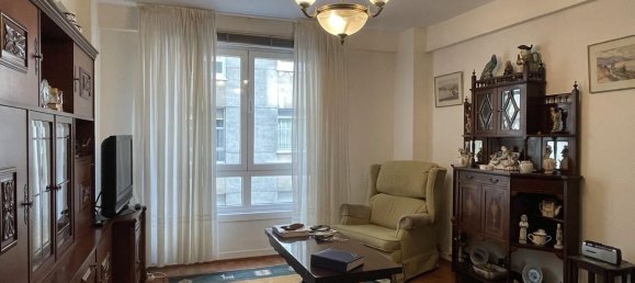 Квартира с 3 спальнями в Ла-Корунья, Испания № 133495 3