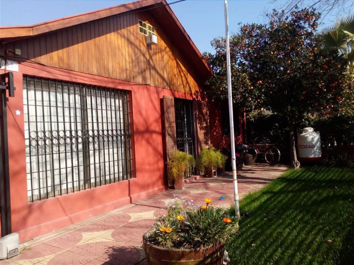 4 bedrooms House in Santiago, Chile No. 3325