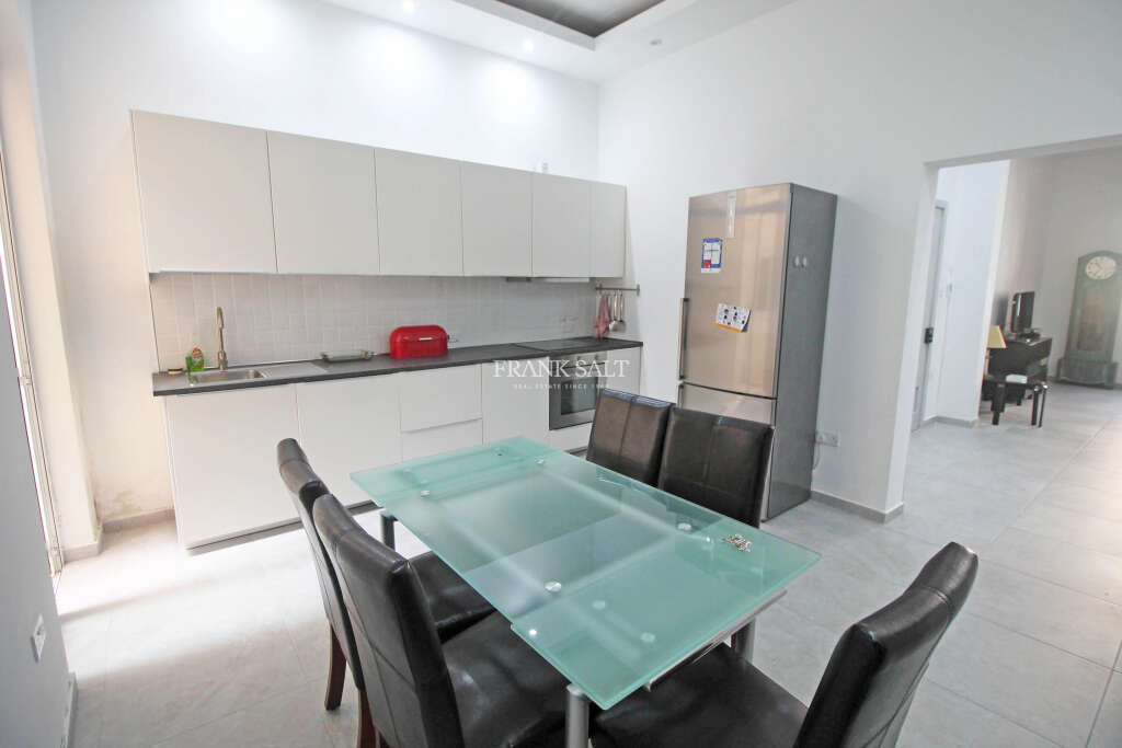 1 bedroom Apartment in Sliema, Malta No. 9309