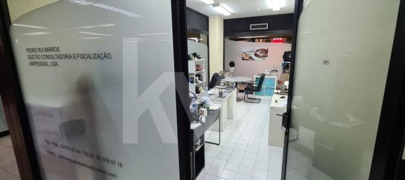 21m² Office in Porto, Portugal No. 50637 11