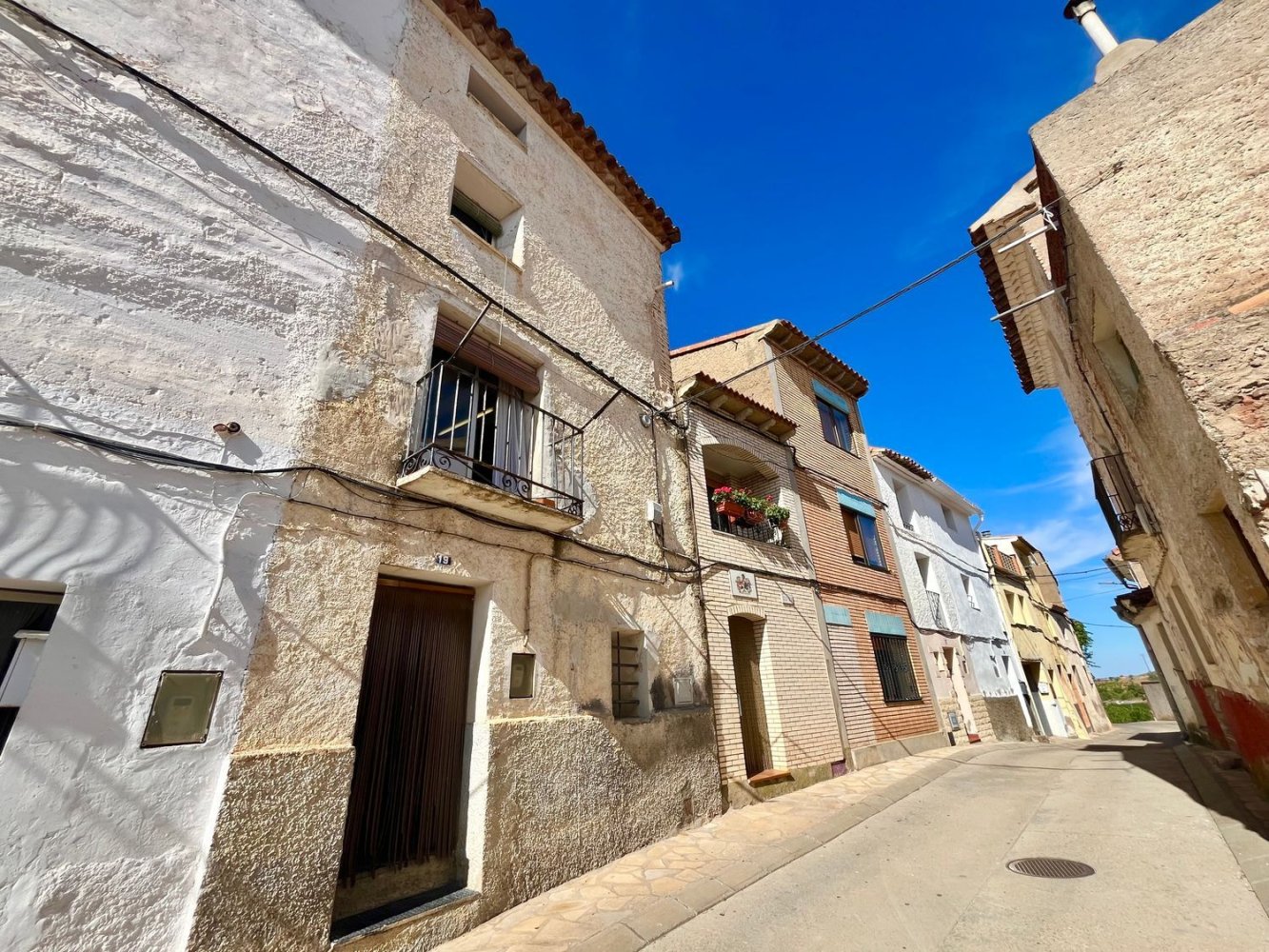 Дом с 3 спальнями в Сарагоса, Испания № 214214