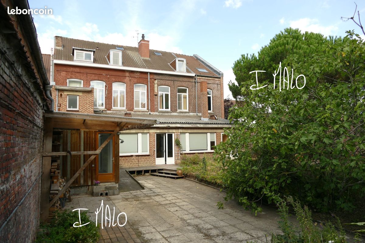 29 bedrooms House in Halluin, France No. 362622