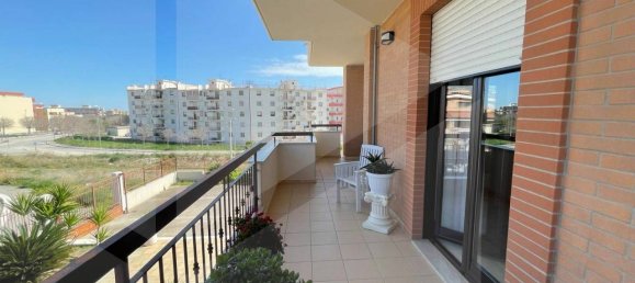 4غرفة شقة في Manfredonia, Italy رقم 24102 19