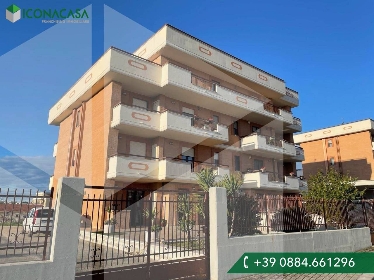 4غرفة شقة في Manfredonia, Italy رقم 24102